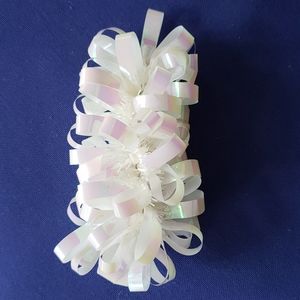 White Garland Hair Bow